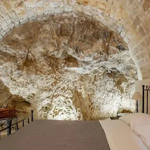 domum-in-petra-casa-nella-roccia.sicilyhotelsitaly.net/