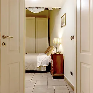 monserrato-historical-home.it-romehotels.com/